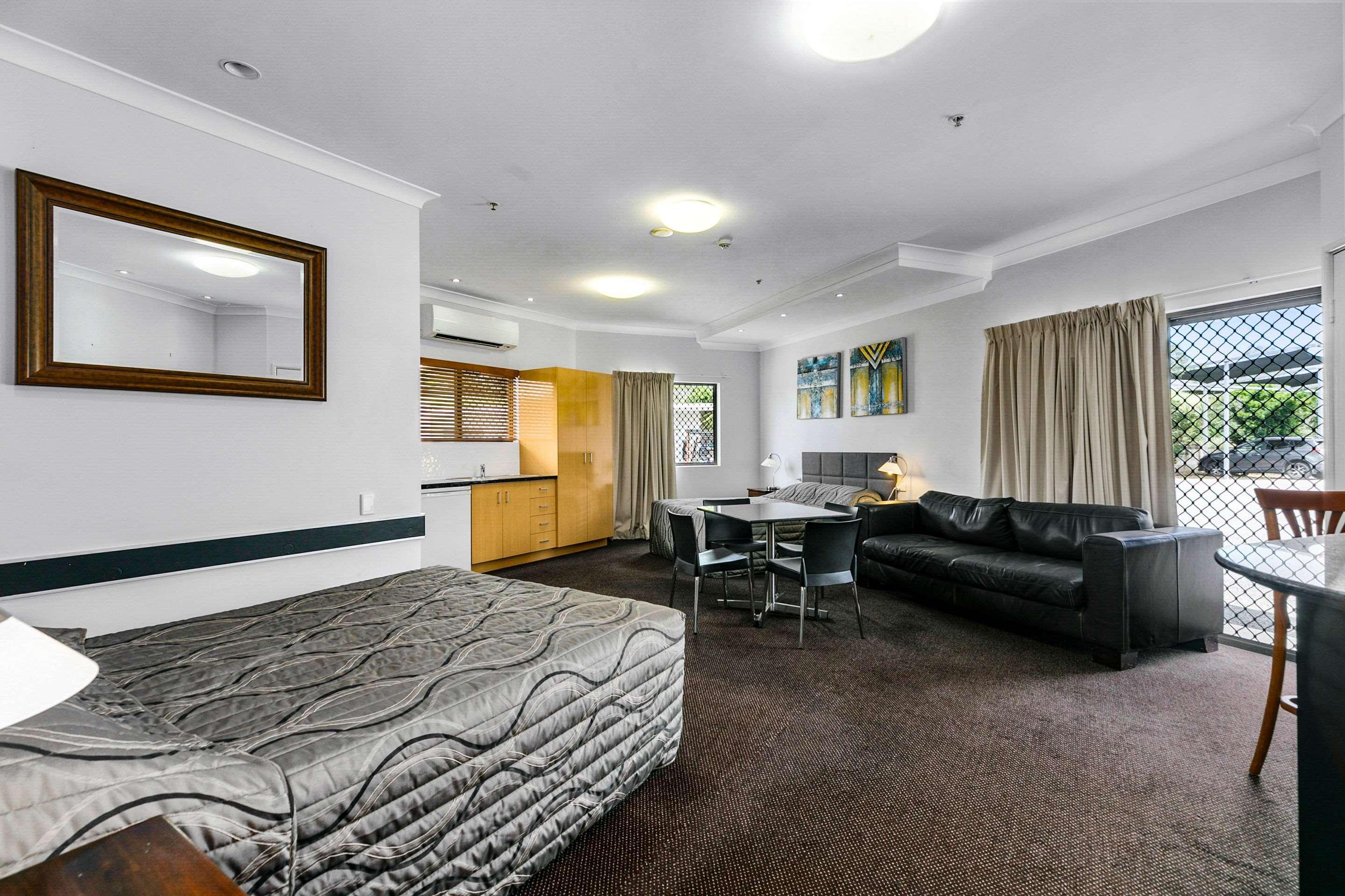 Comfort Inn Parklands Calliope Bagian luar foto